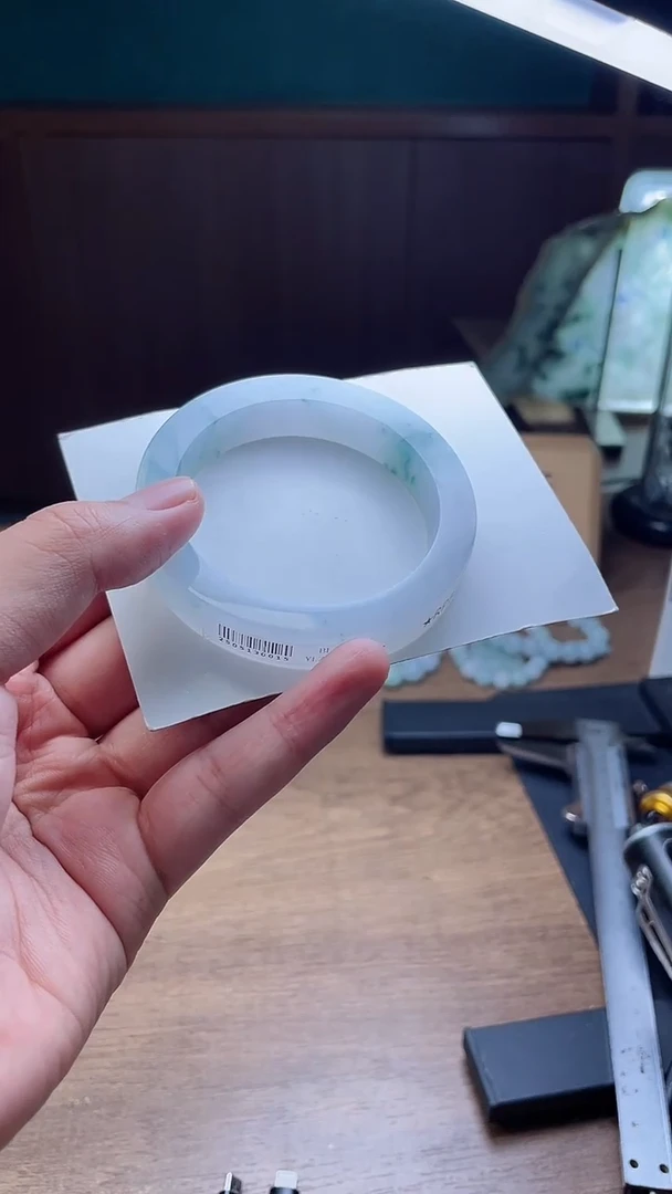 定制翡翠手镯未镶嵌定制