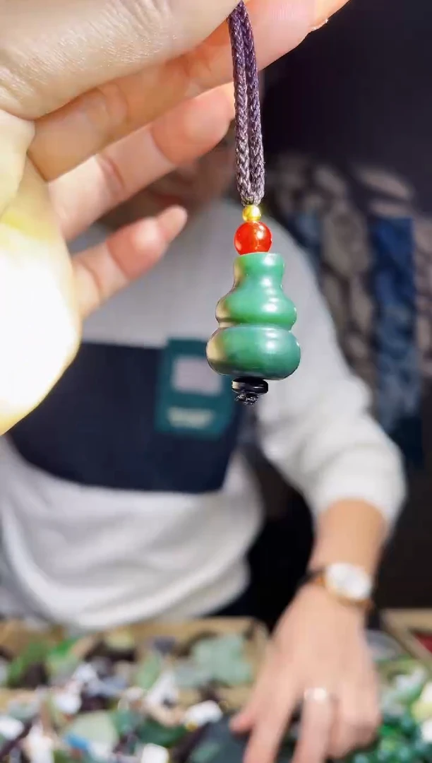 【闪购商品】和田玉颈饰未镶嵌拍一发一