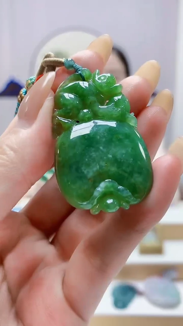 未镶嵌定制翡翠4852MM-毛货挂件60