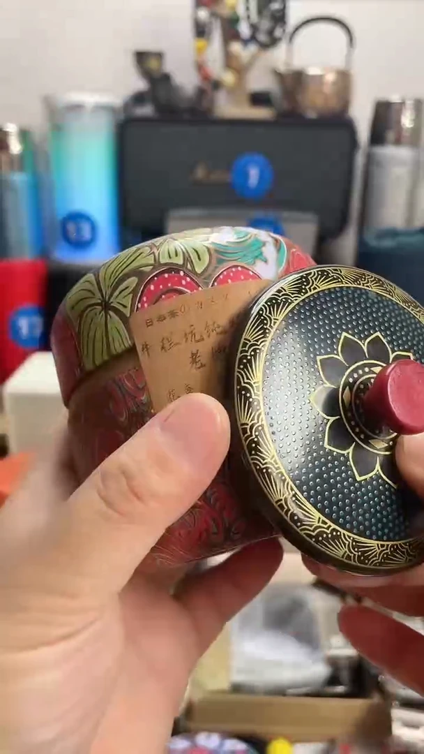瓷片闪购商品 如图所示