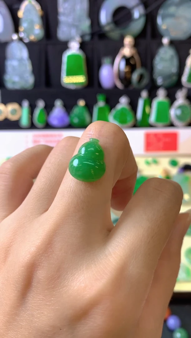 定制翡翠未镶嵌1裸玉（客户意向镶嵌）