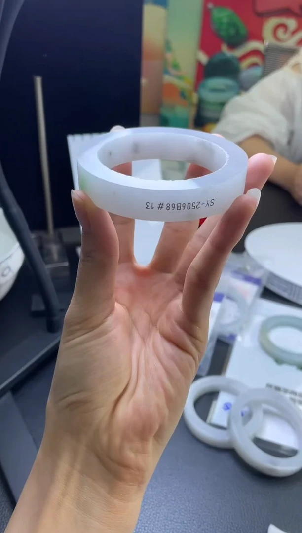 定制翡翠手镯未镶嵌斝****妈手镯