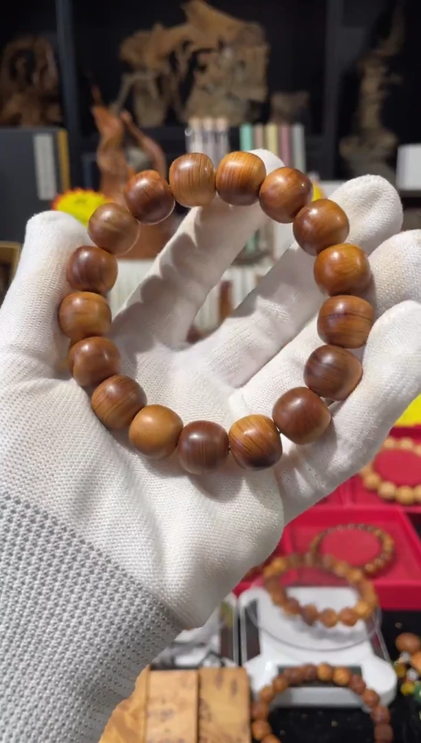 崖柏微瑕1.4老型精品黑油带盘玩袋手套不退换