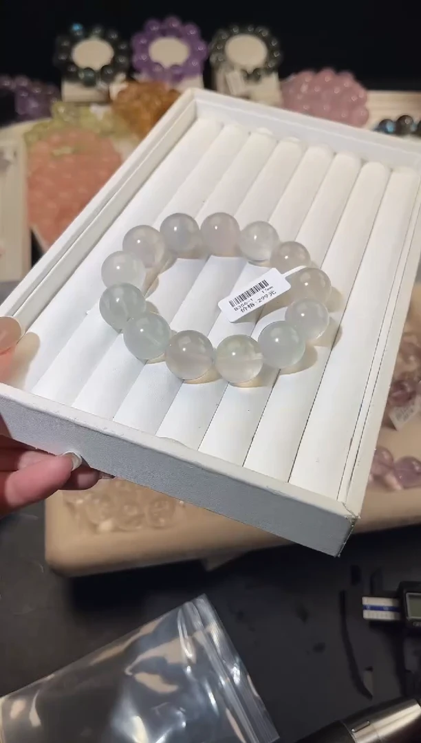 未镶嵌手链萤石多样性发一奶紫17mm