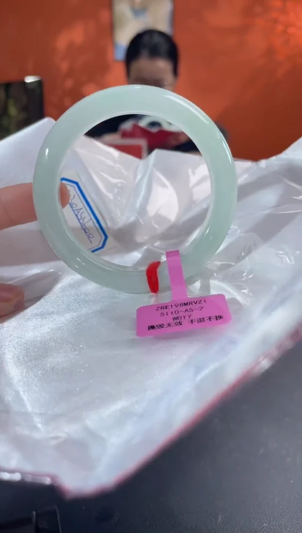 未镶嵌手镯翡翠翡翠手镯