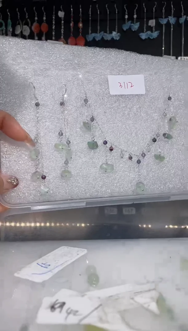 【闪购商品】紫晶耳饰银S925镶嵌喜欢拍