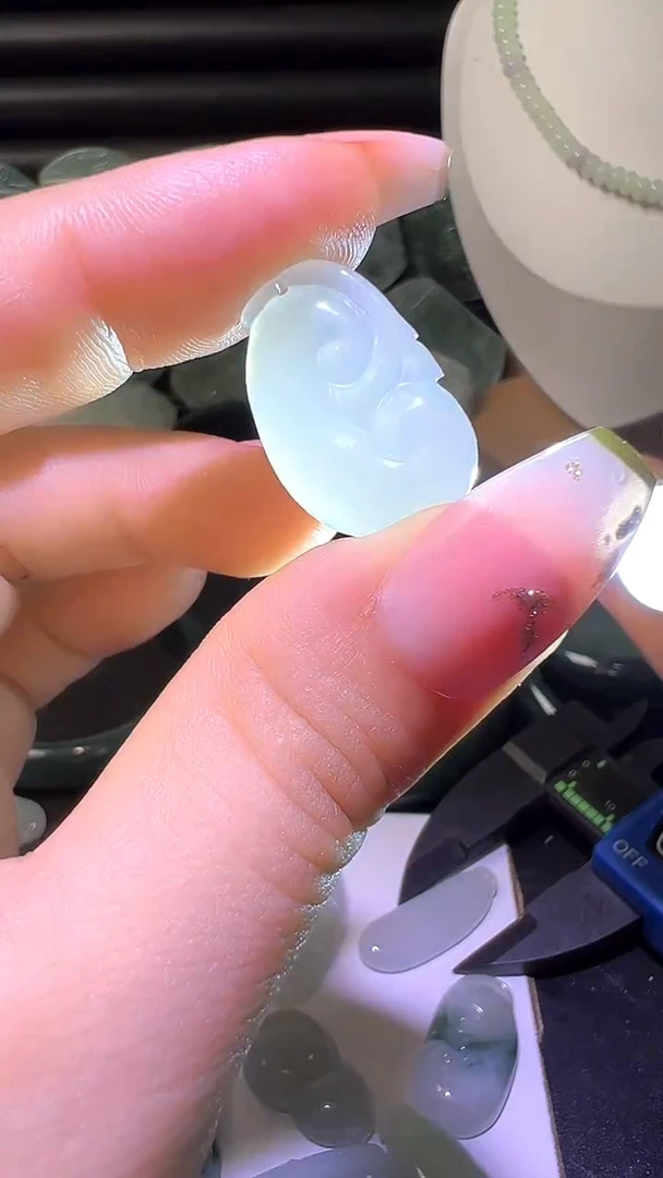 翡翠未镶嵌吊坠(不含链)翡翠9