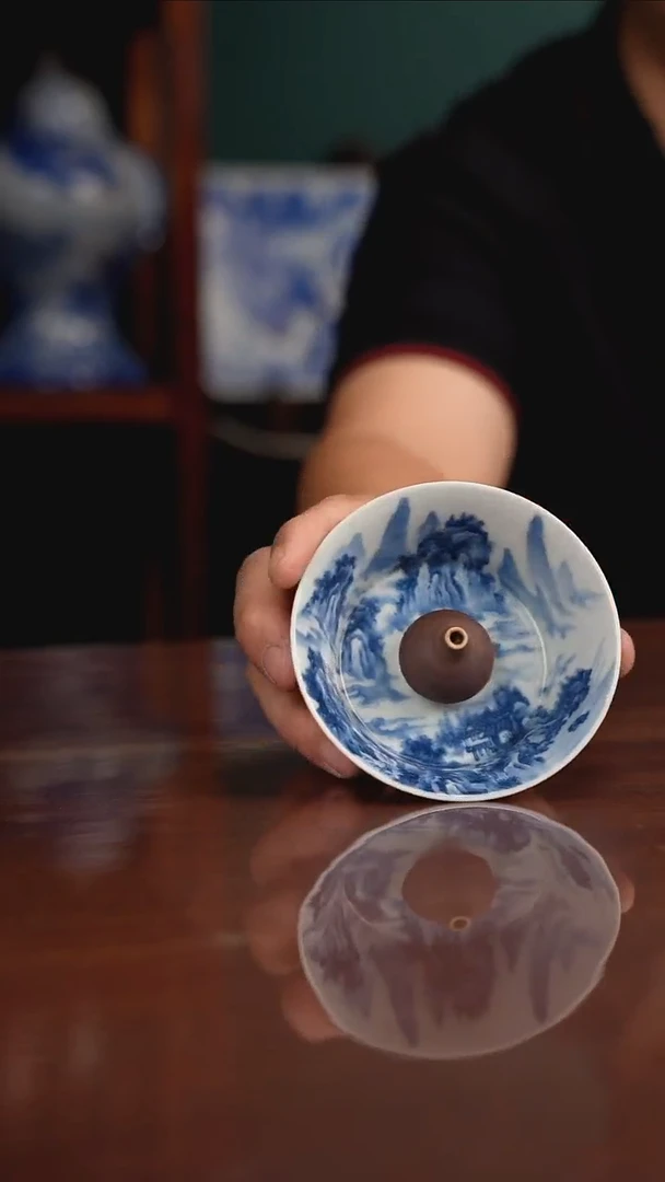 景琳藏青花山水主人杯