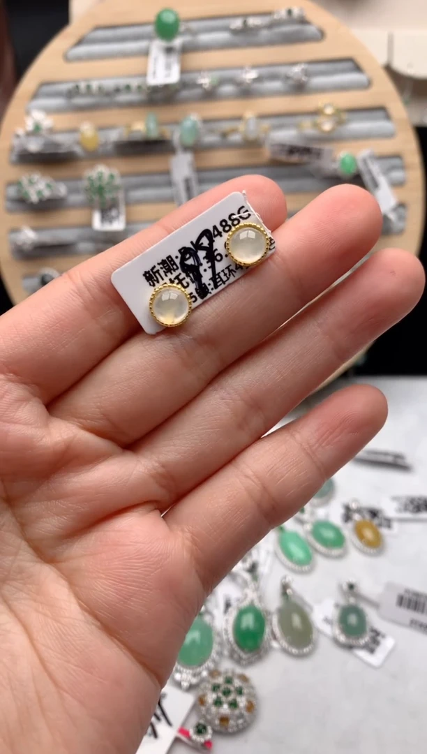 【闪购商品】翡翠耳饰银S925镶嵌1号