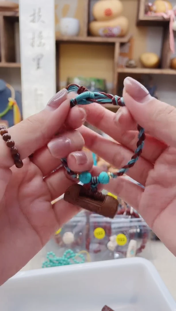 【闪购商品】檀香木手串/手链Q183老山檀锁包手绳