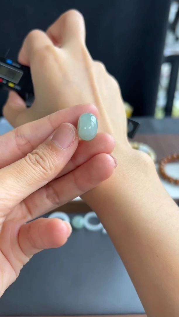 翡翠未镶嵌吊坠(不含链)11买断