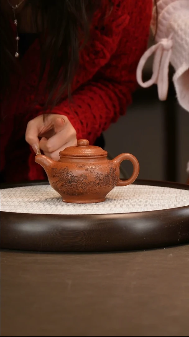 邵映华 掇只 五色共生矿 260c/双色花盆