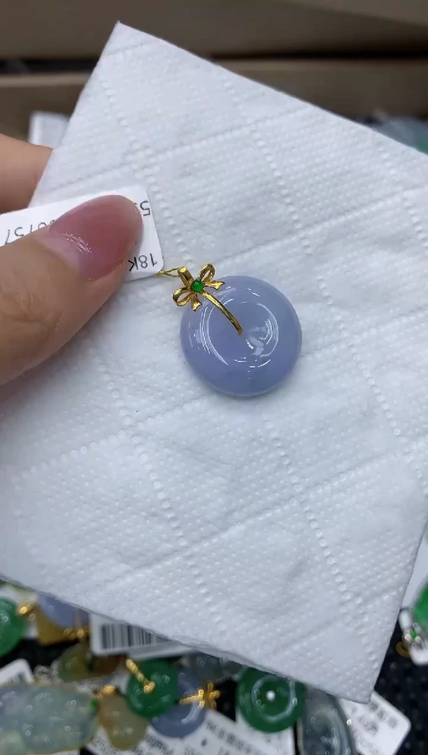 翡翠18K金镶嵌颈饰111111111