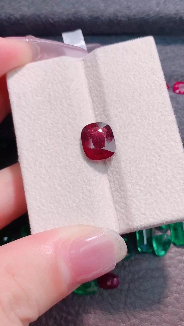 未镶嵌珠宝半成品碧玺3.45ct