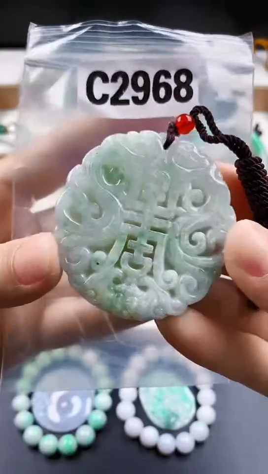 颈饰未镶嵌翡翠天然翡翠吊坠挂件