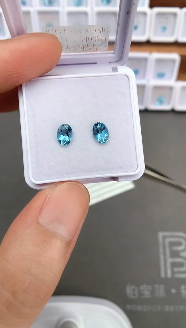 未镶嵌裸石定制海蓝宝石1.32ct 01022