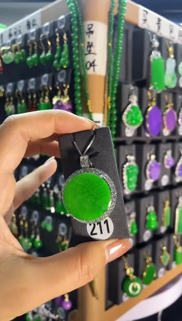 【闪购商品】翡翠耳饰银S925镶嵌211...
