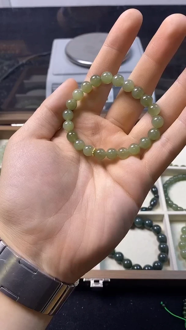 未镶嵌手串和田玉主播推荐！！