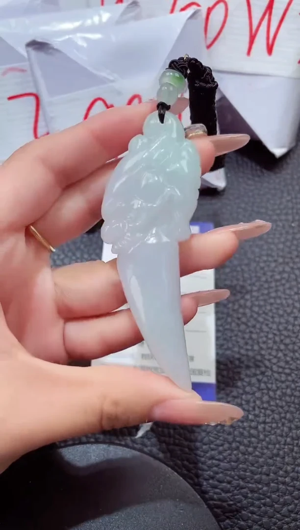 颈饰未镶嵌翡翠13