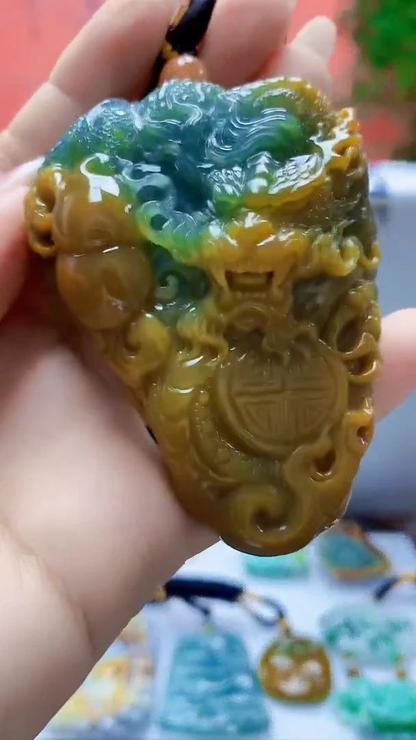 未镶嵌定制翡翠5060ty-毛货挂件183