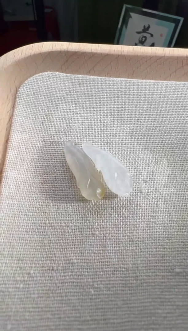 未镶嵌定制翡翠白冰玉兰花