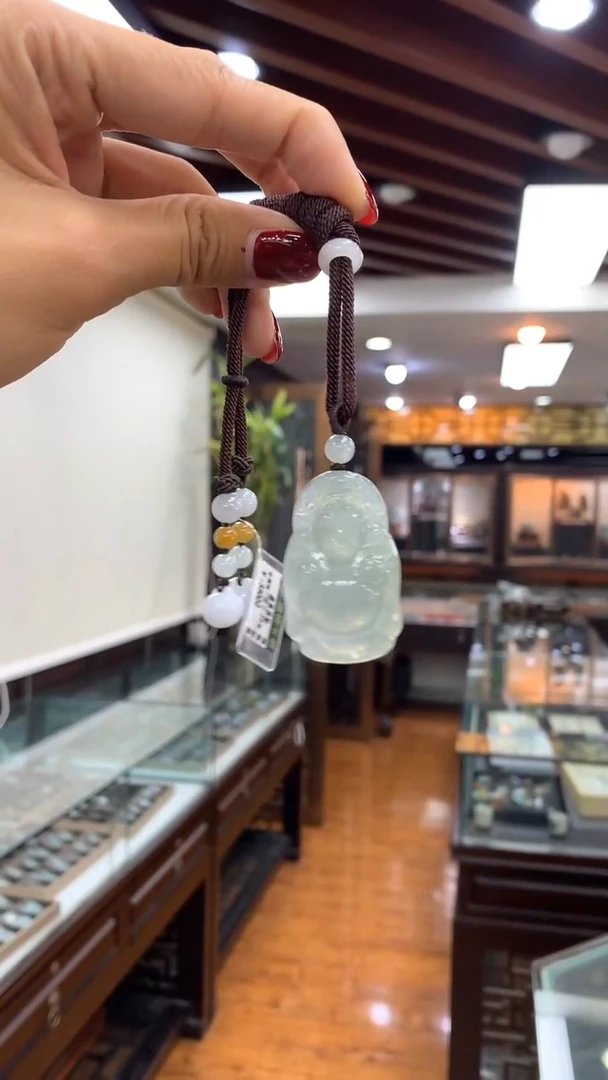 颈饰未镶嵌翡翠窝***?财爷