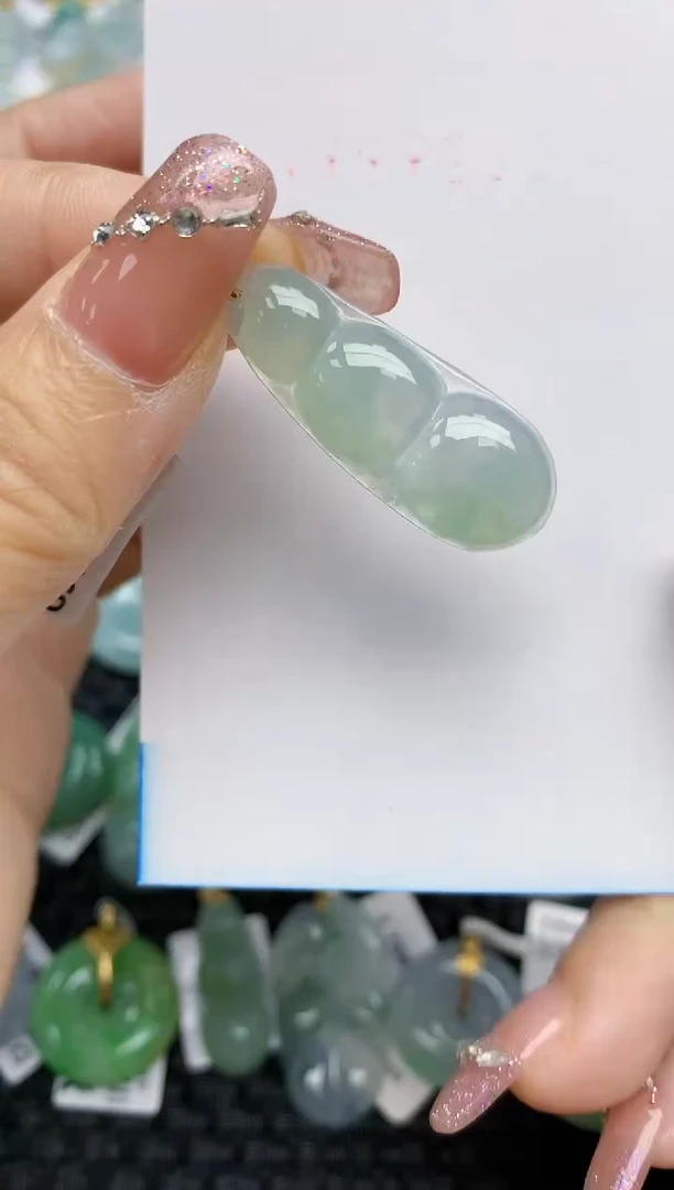 【闪购商品】翡翠颈饰18K金镶嵌天然A货翡翠 17