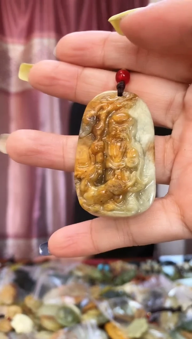 未镶嵌岫玉吊坠
