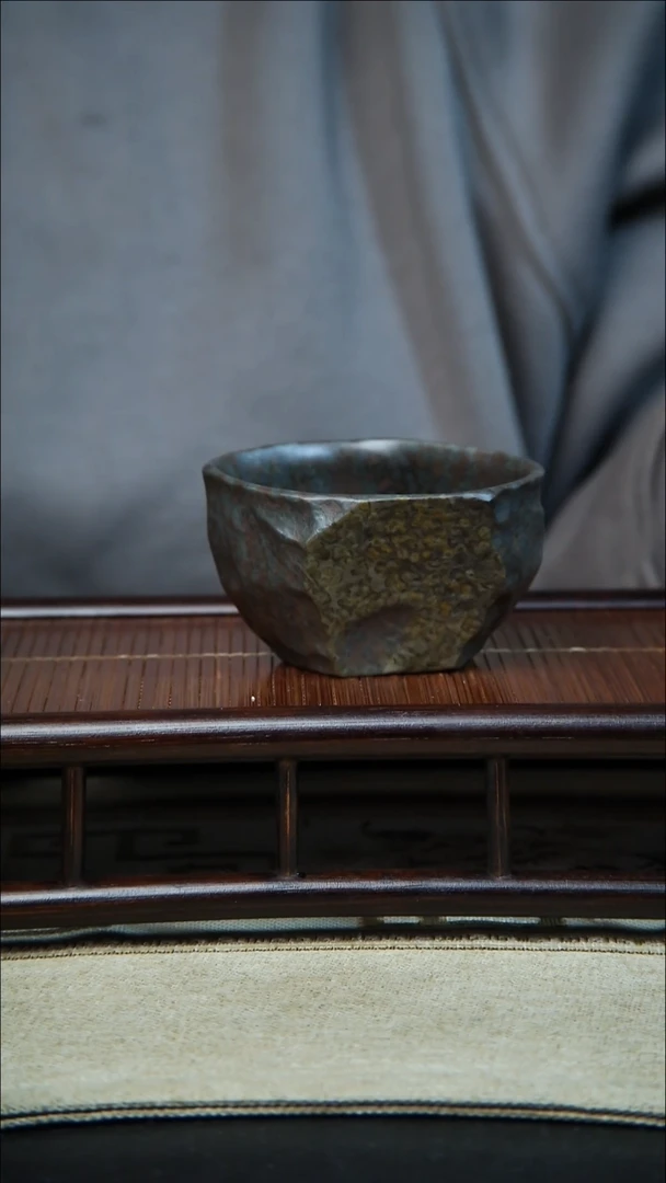 蓝**云天然冰碛岩随形壶