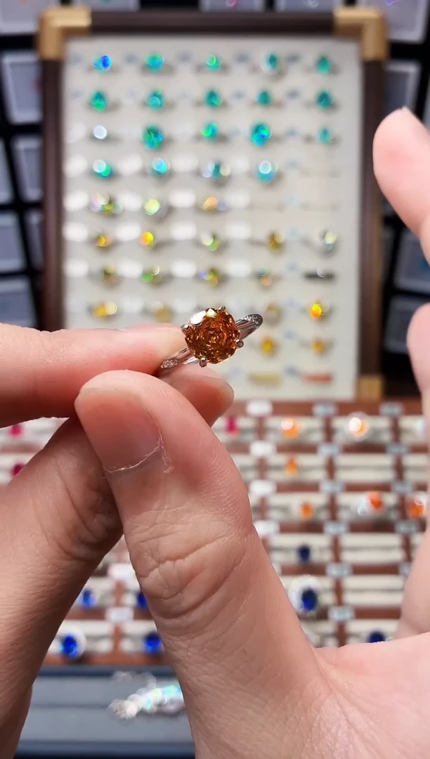 银S925镶嵌戒指石榴石（芬达石）1888