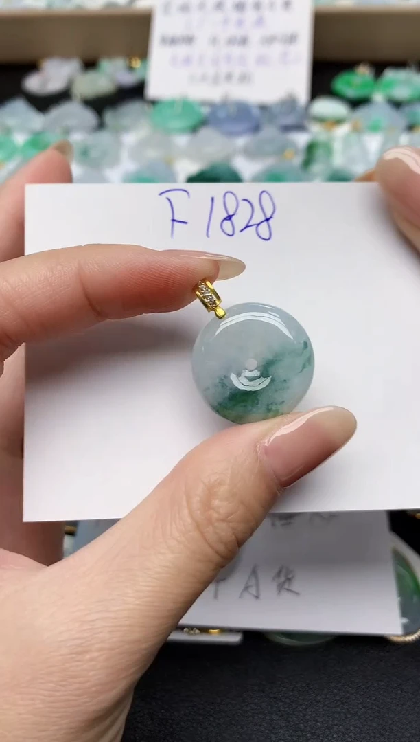 颈饰未镶嵌翡翠天然缅甸A货翡翠百元以上9元证书费自理