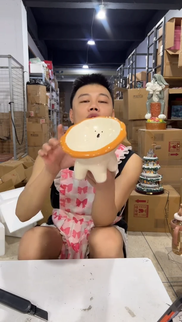 瓷片大号狮子猫猫碗