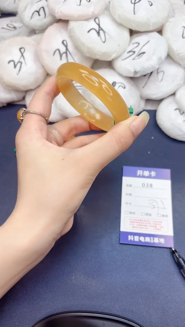 石英质玉手镯未镶嵌38-财气镯-圈口57