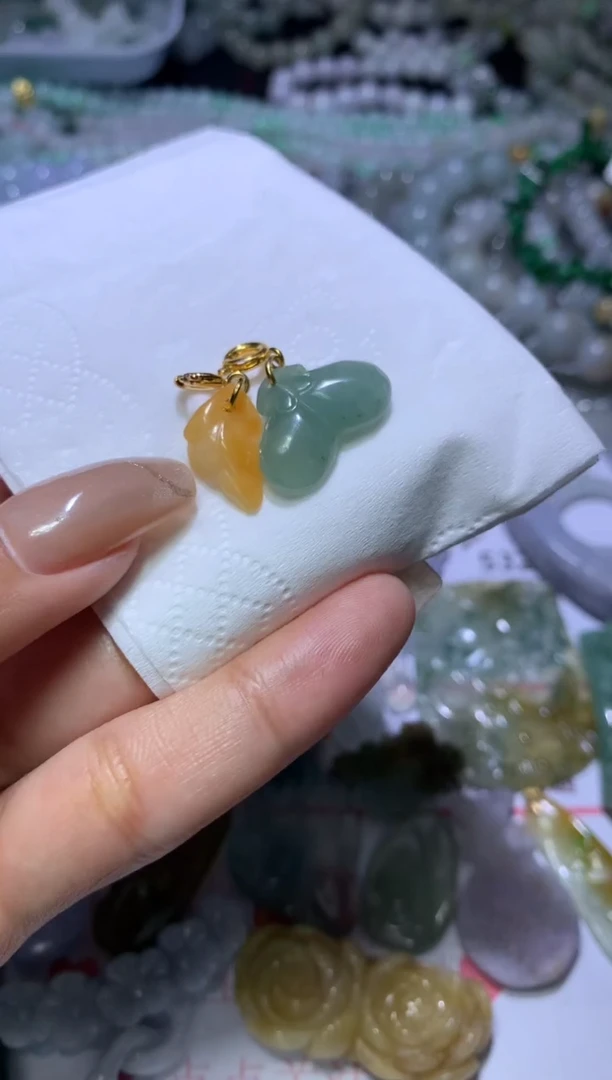 【闪购商品】翡翠挂件未镶嵌MJX040371