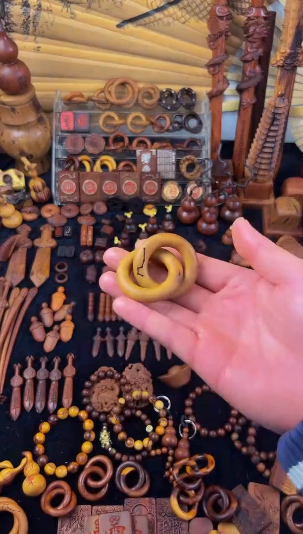 【闪购商品】枣木枣木小乾坤圈吊坠包邮到家