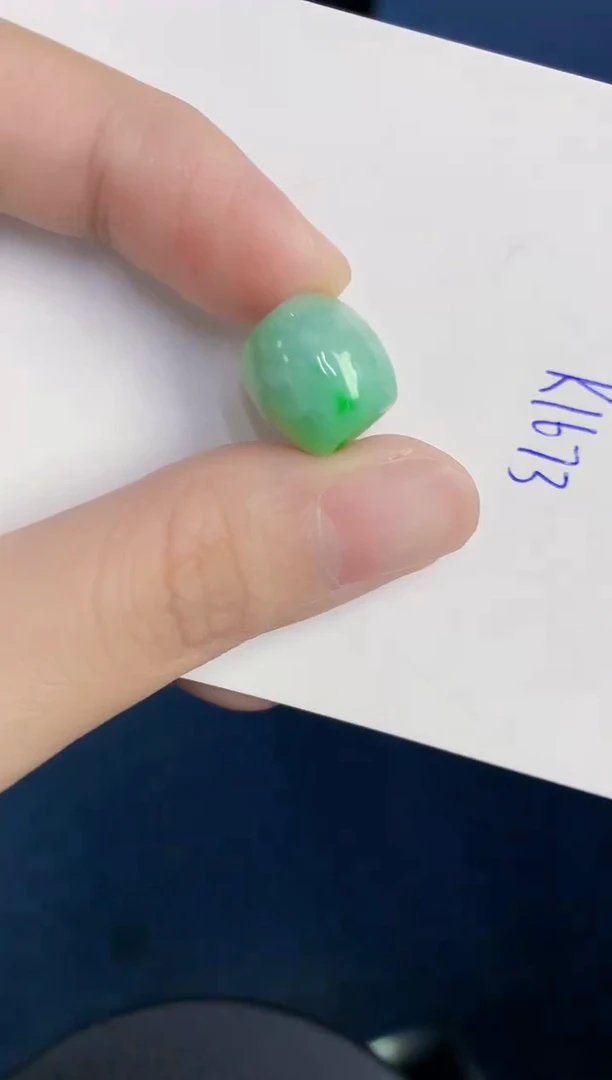 颈饰未镶嵌翡翠天然翡翠缅甸A货