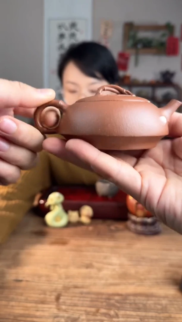 【闪购商品】紫砂茶壶桃花泥 伴钥