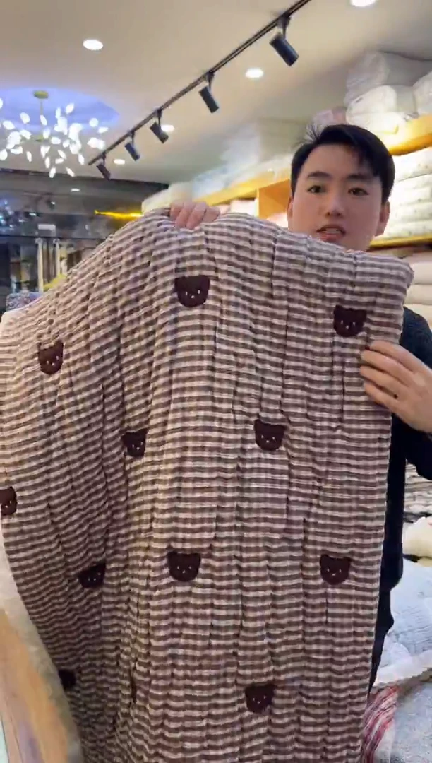 棉格子黑熊  159