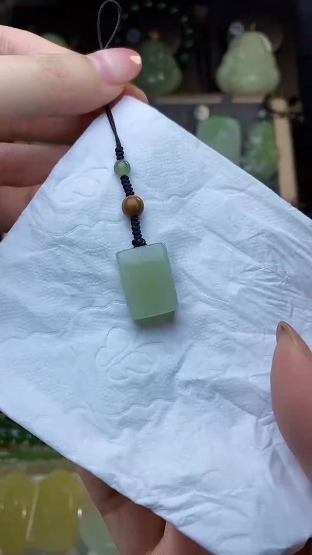 【闪购商品】和田玉颈饰未镶嵌无事牌手机挂件