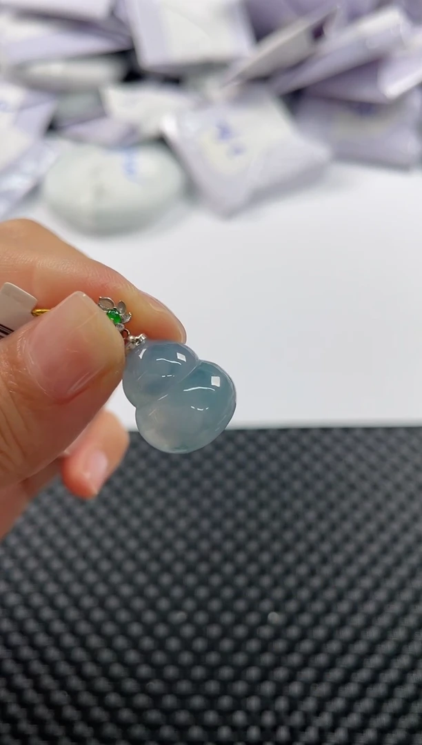 颈饰未镶嵌翡翠基地发货H 0204 葫芦