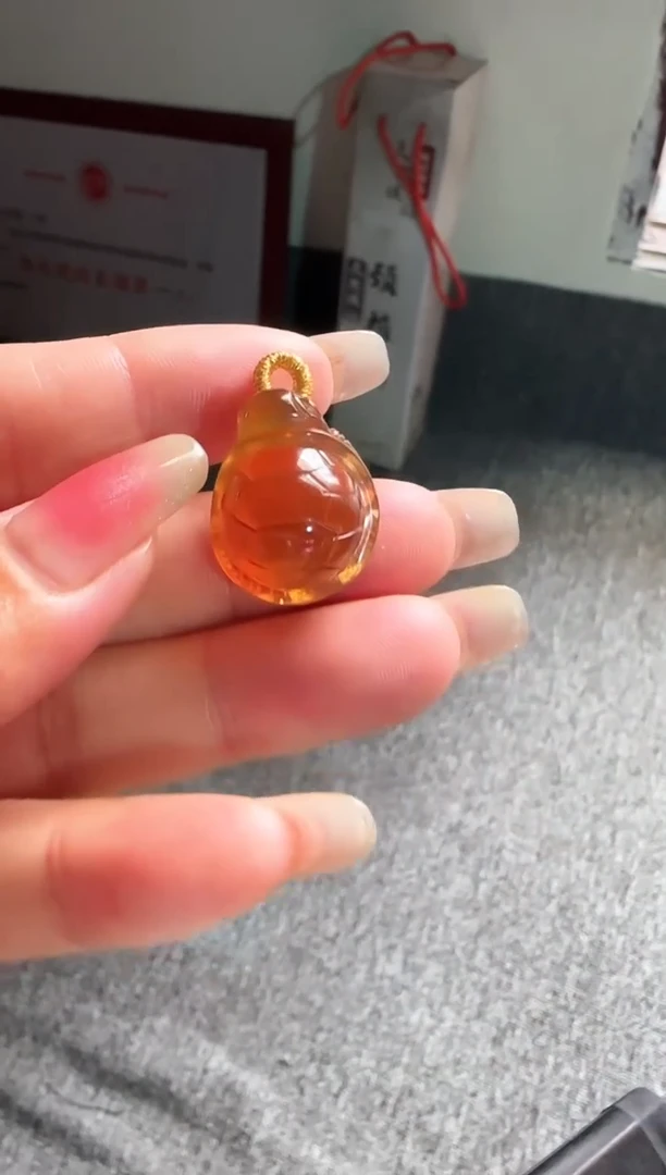 琥珀颈饰未镶嵌笑*#67缅甸琥珀吊坠