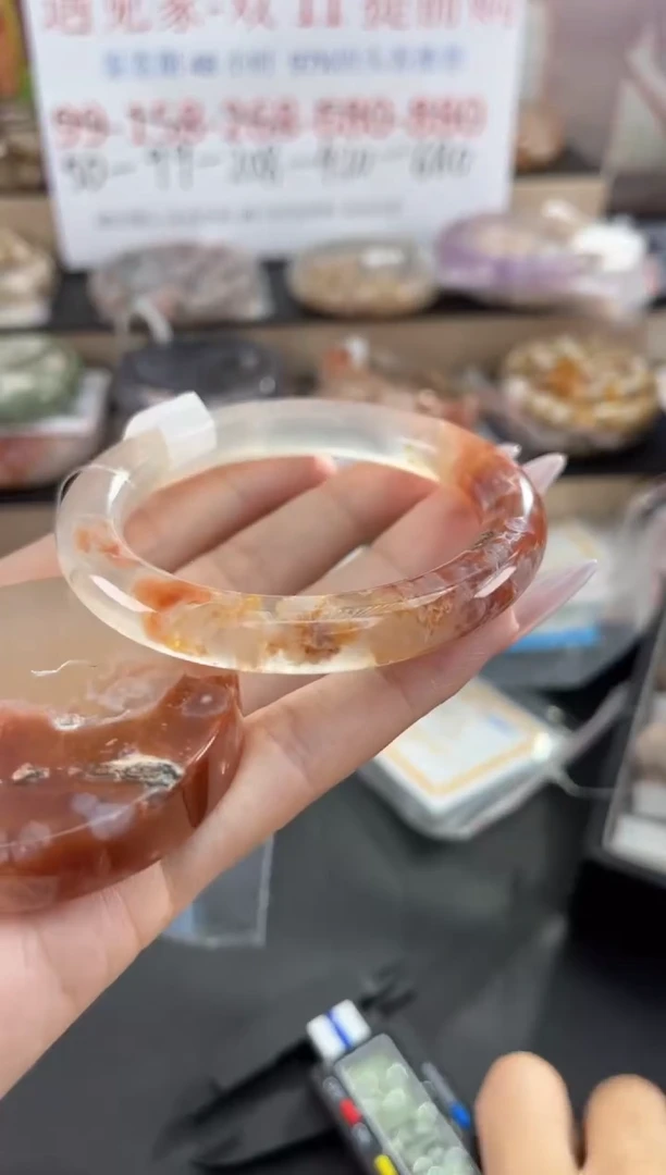 未镶嵌手镯石英质玉54