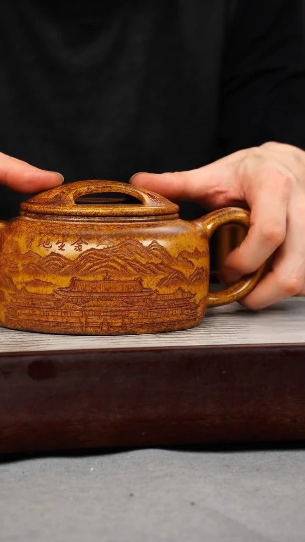 【闪购商品】紫砂茶壶龙骨金砂 牛盖莲子 刻绘
