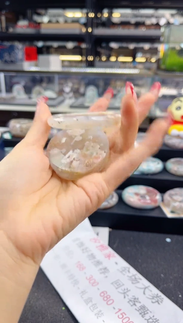 未镶嵌手镯石英质玉六*六圈口（赠品镯心）