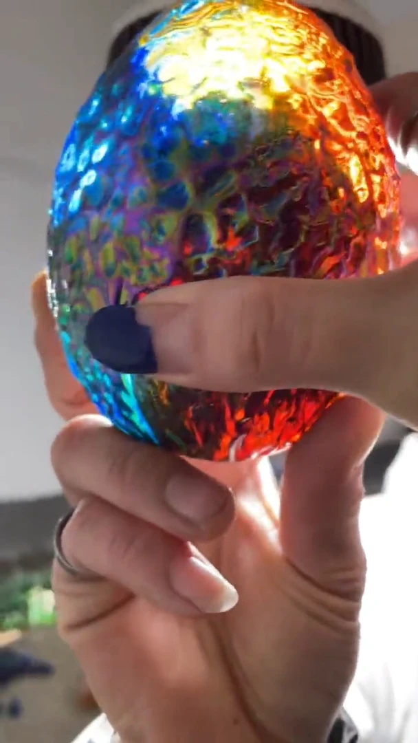 新疆托帕石摆件原石多色火山石