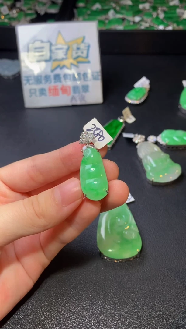 颈饰银S925镶嵌翡翠翡翠
