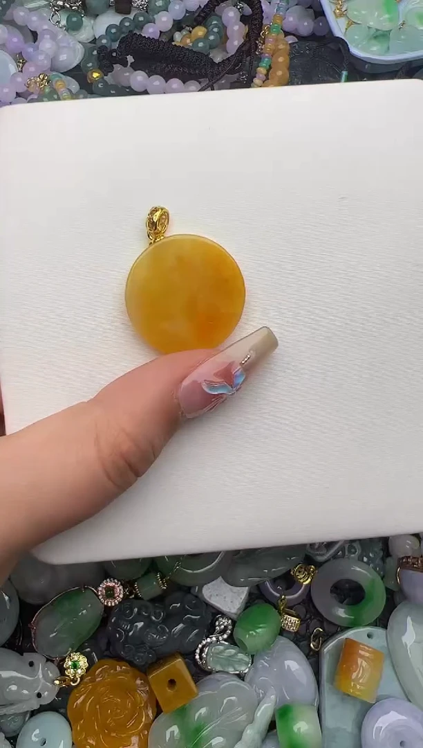 翡翠未镶嵌颈饰天然缅甸翡翠吊坠