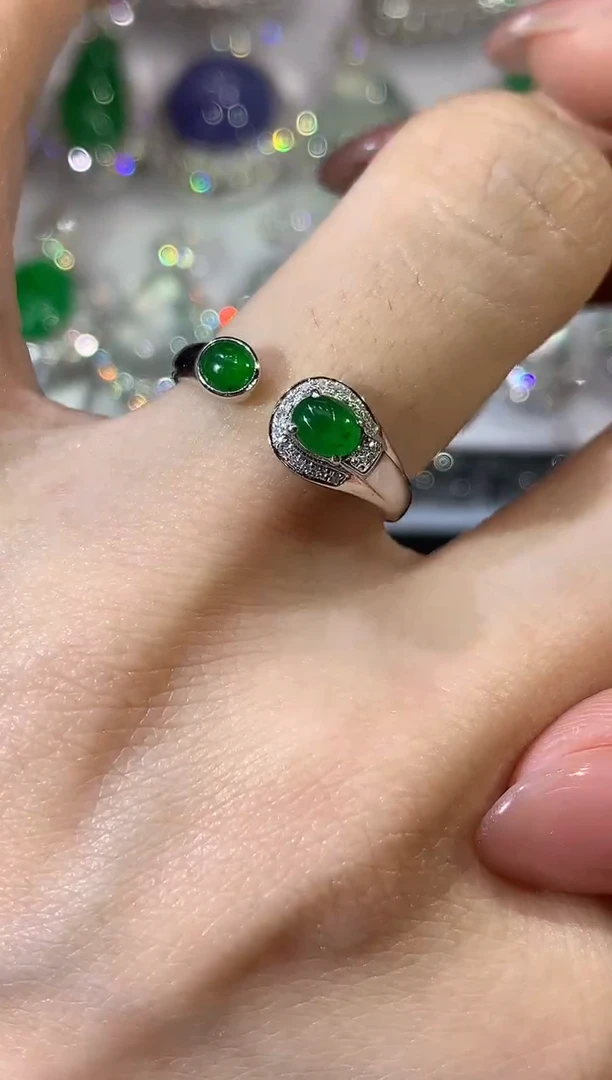 18K金镶嵌戒指翡翠A70