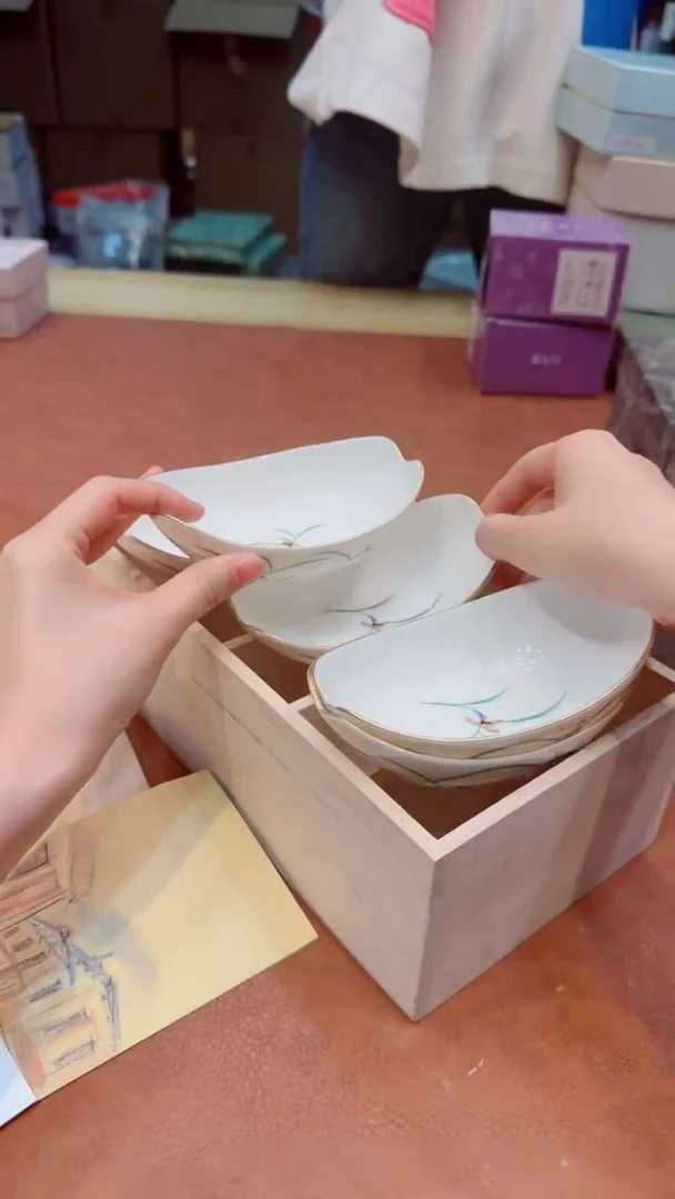 小狐狸精选日瓷器