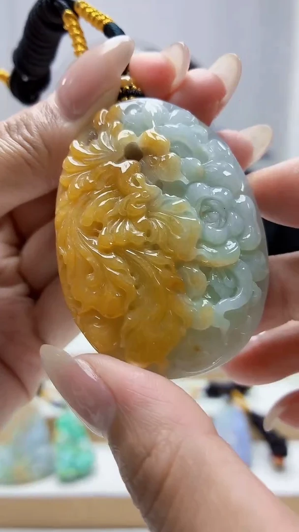 未镶嵌定制翡翠5060MM-毛货挂件28